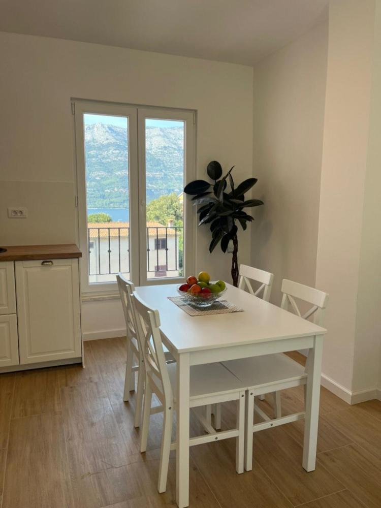 Apartments Laura กอร์จูลา ภายนอก รูปภาพ