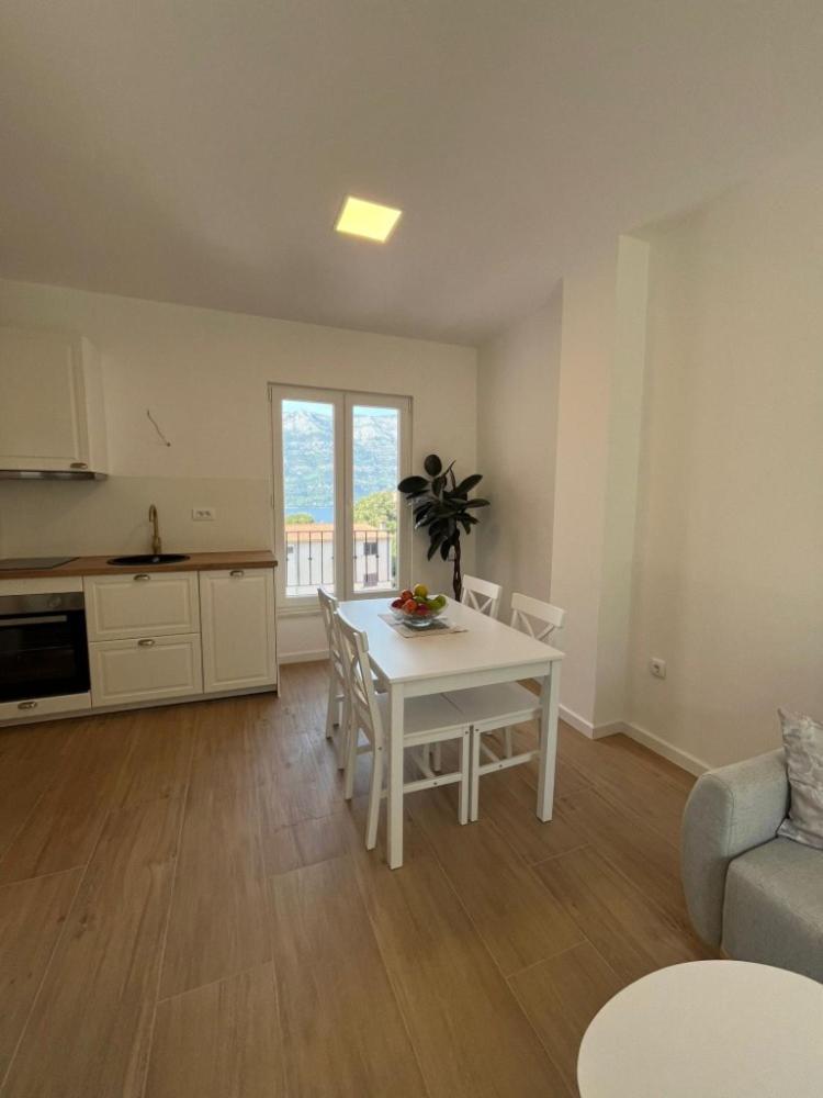 Apartments Laura กอร์จูลา ภายนอก รูปภาพ