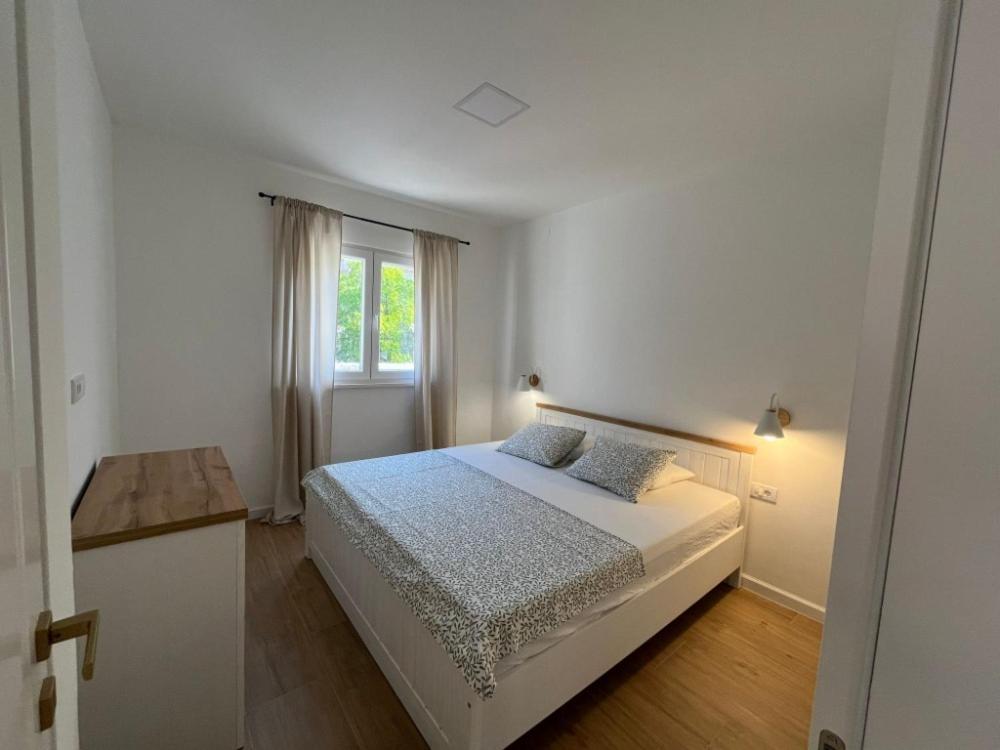 Apartments Laura กอร์จูลา ภายนอก รูปภาพ