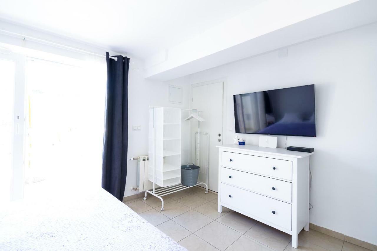 Apartments Laura กอร์จูลา ภายนอก รูปภาพ